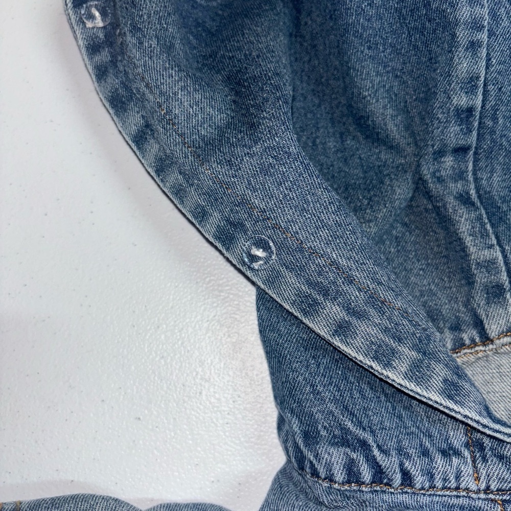 Bluivy Over Sized Denim Jacket With Removable Fur - Picture 12 of 13
